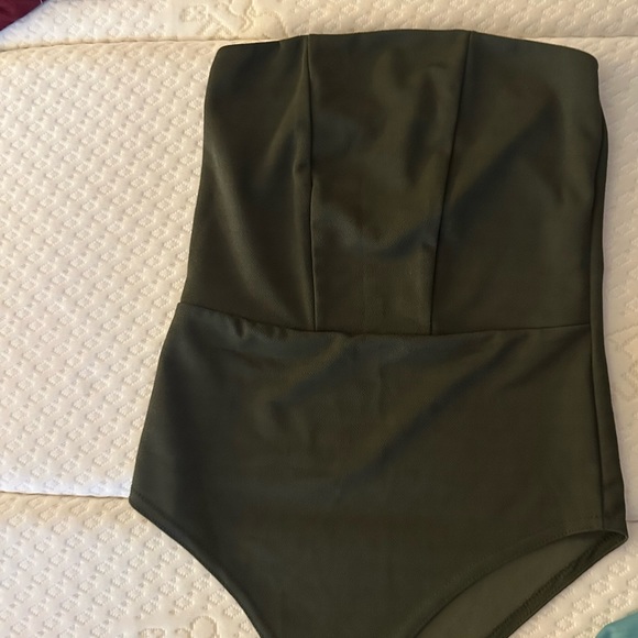 Strapless Bodysuit ✨✨Host Pick✨✨ - Picture 5 of 8